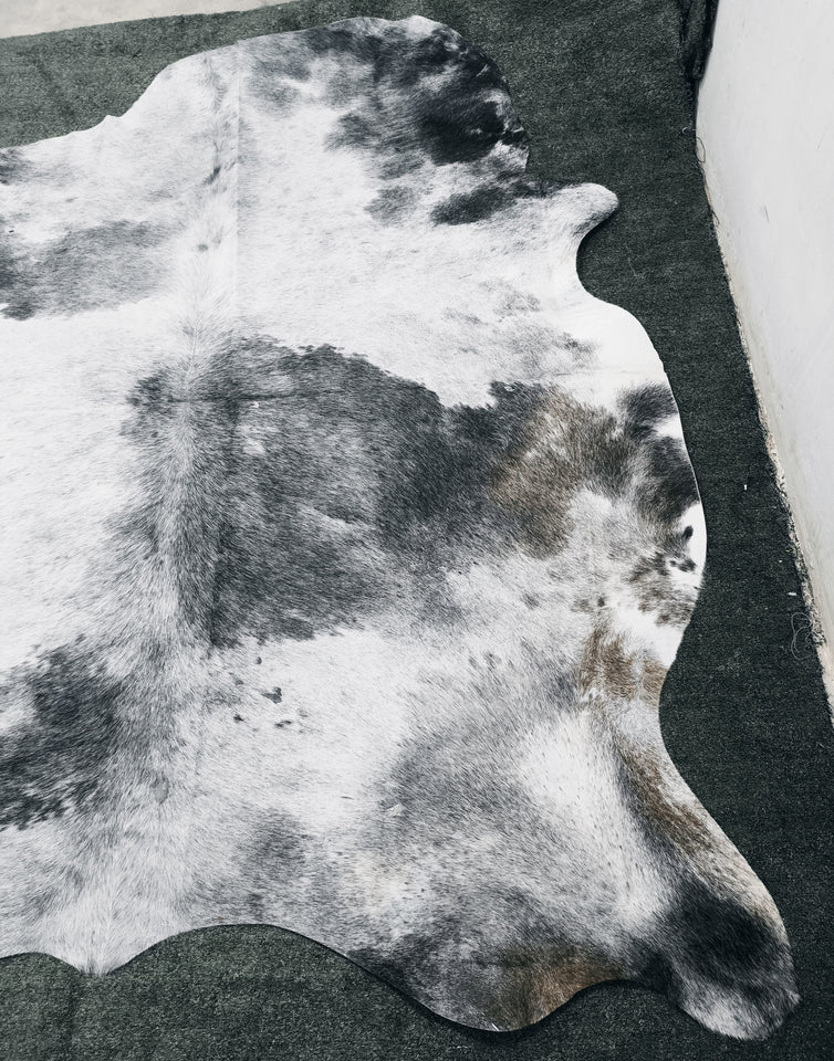 Black & White Cowhide Rug #1534