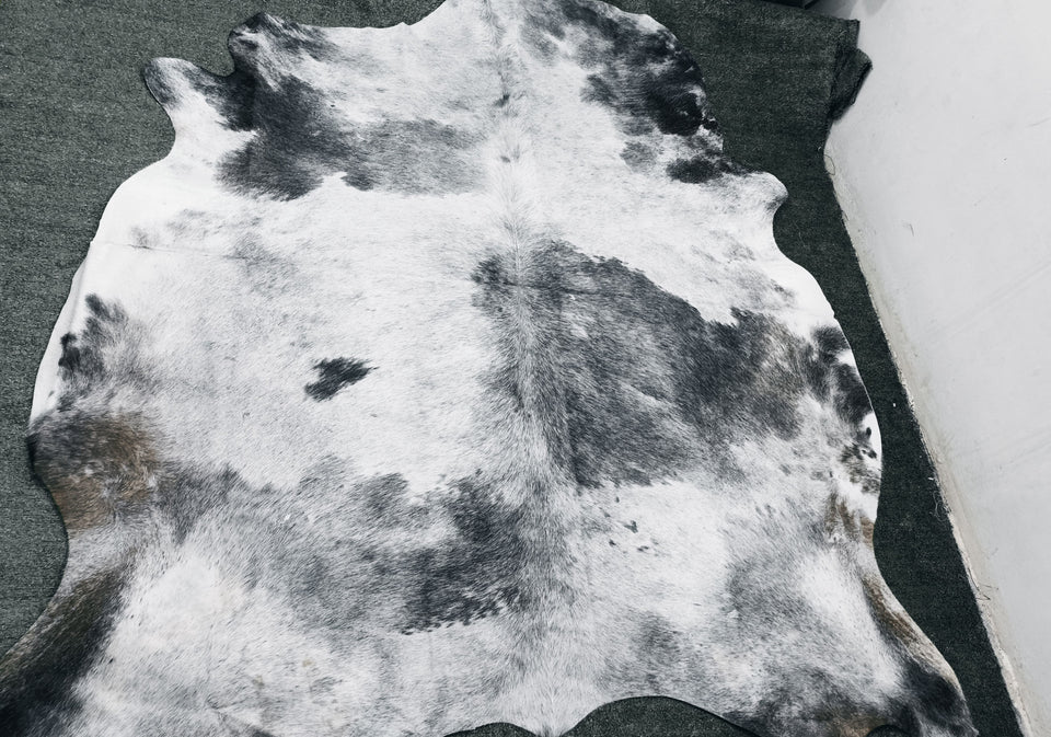 Black & White Cowhide Rug #1534
