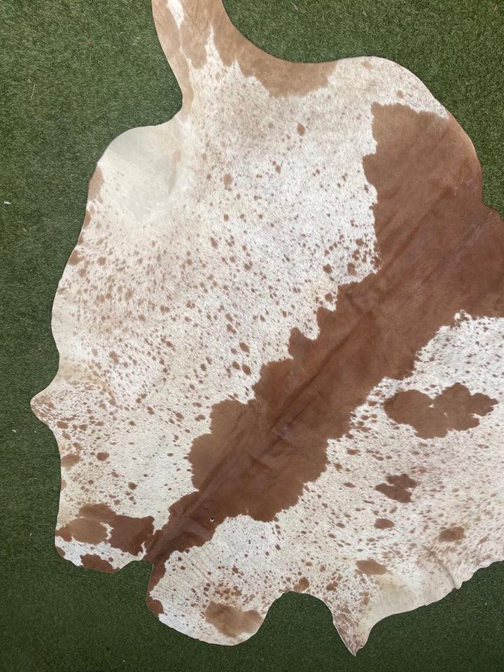 Big brown and white Cow Hide 1409