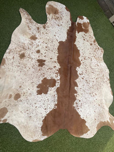 Big brown and white Cow Hide 1409