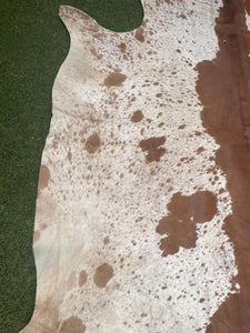 Big brown and white Cow Hide 1409