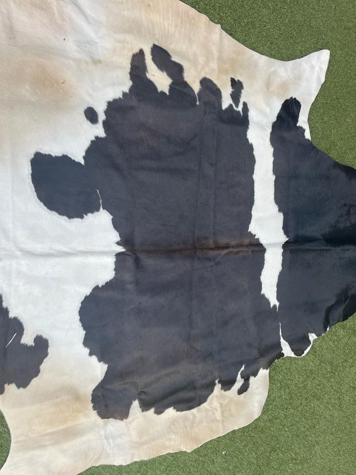 Beautiful Black And White Cow Hide Rug