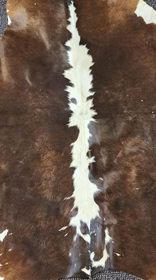 Cowhide rug splashed brown tri colour 1403