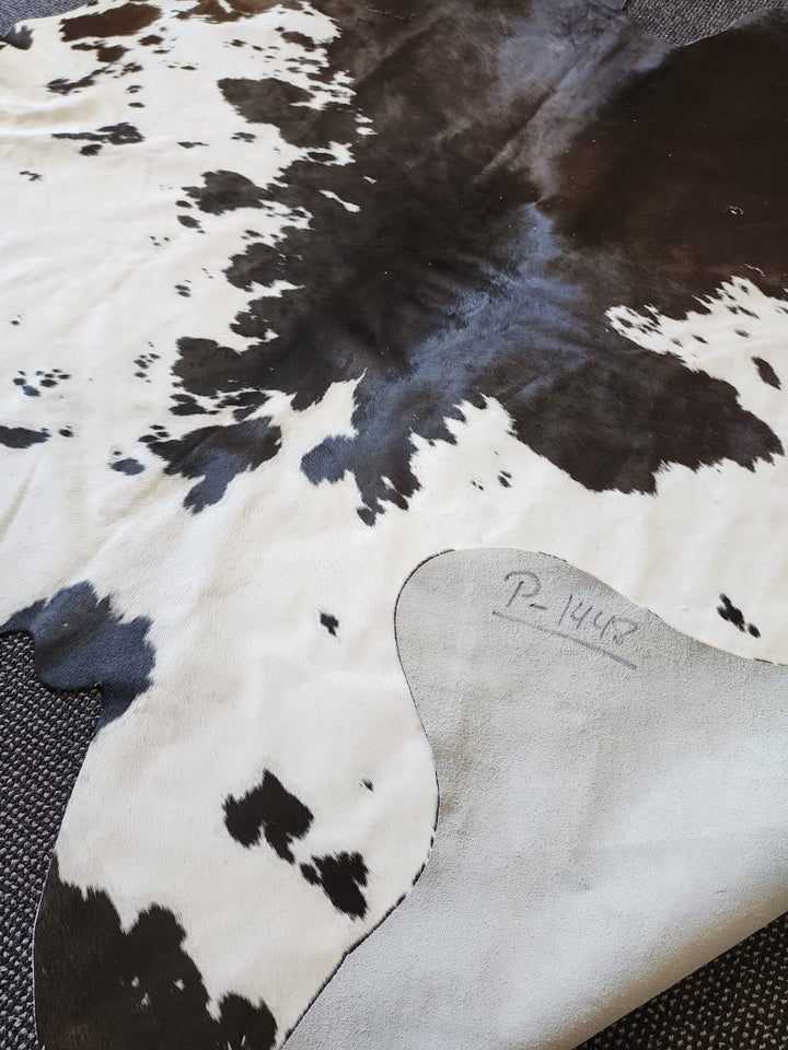 Cowhide rug beautiful tri splashed rug
