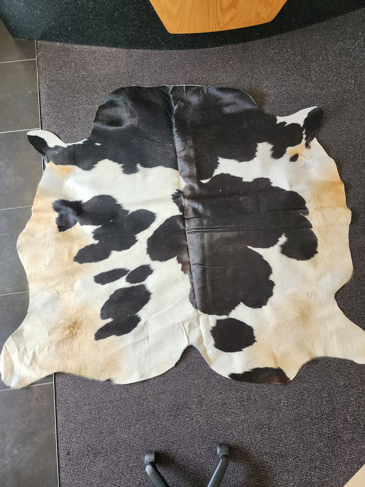 Natural Cowhide Rug 1418